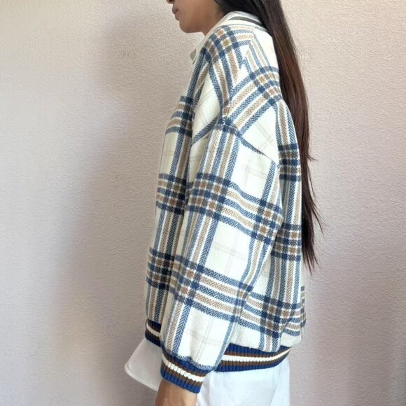 Oversized Plaid V-neck Sweater from YesStyle (One Size) - Picture 2 of 4